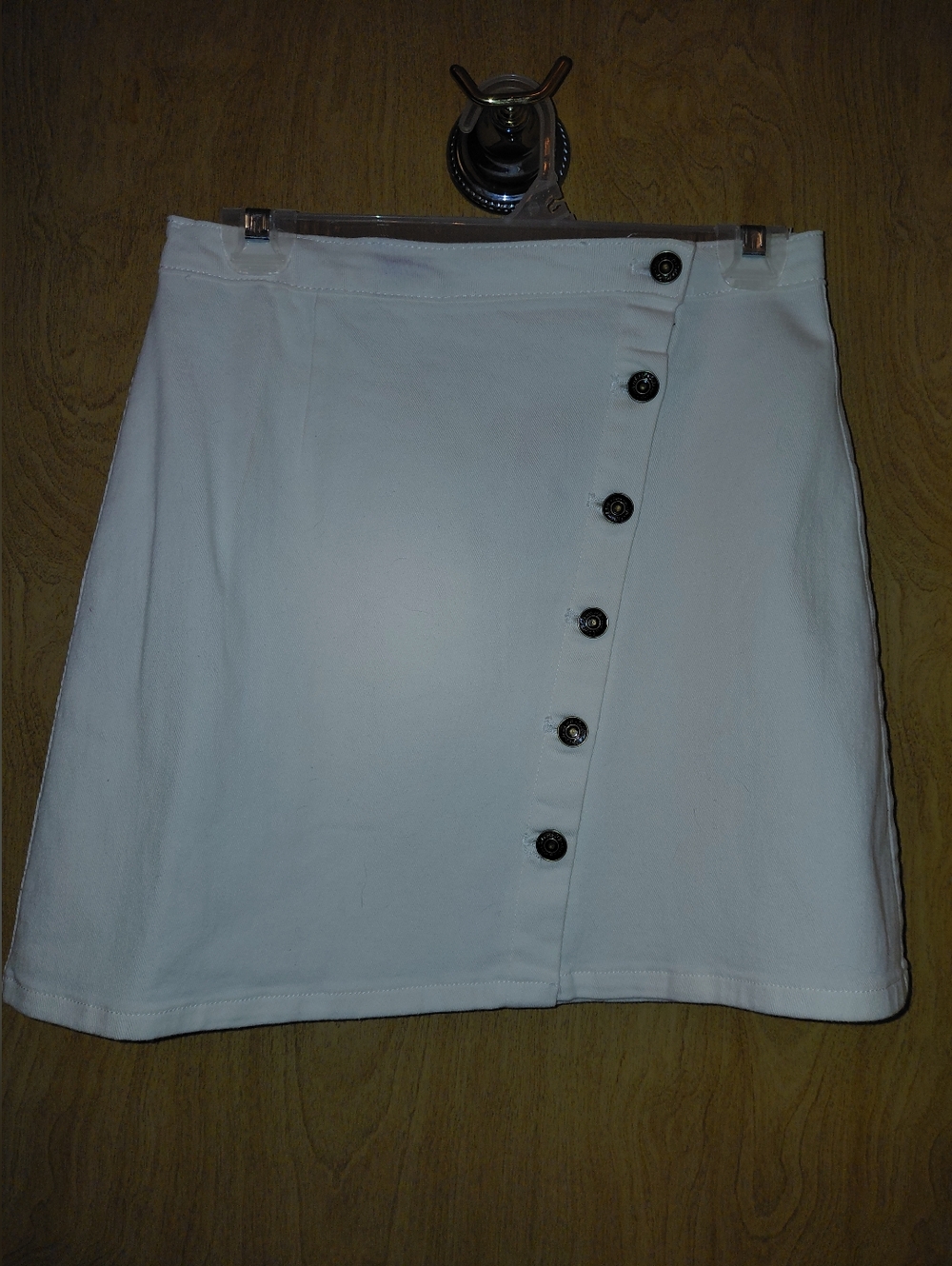 Sadie & Sage White Button-Front Mini Skirt